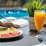 Illot فندق كالا راتخاذا