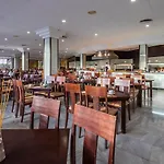 فندق Illot