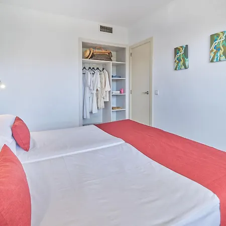 Illot Hotel 4*