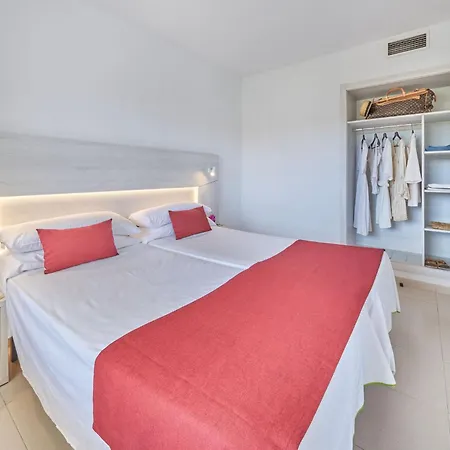 Illot Hotel 4*