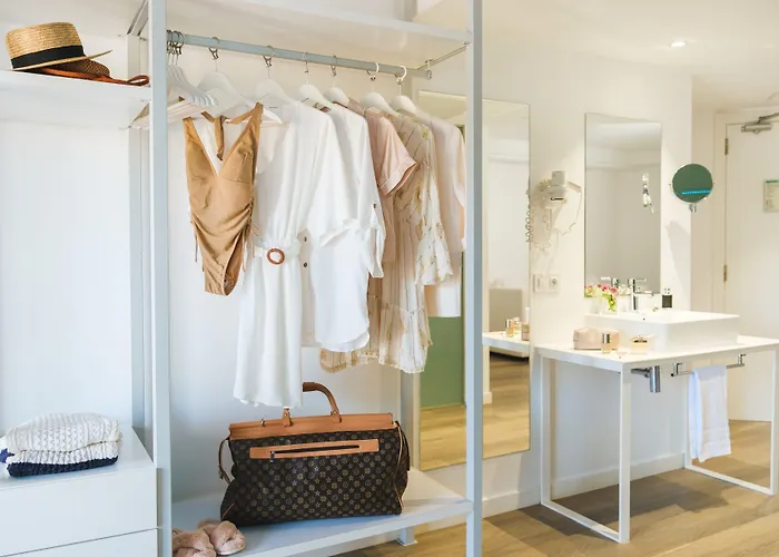 Illot فندق كالا راتخاذا